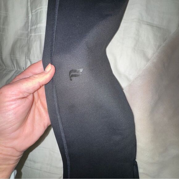 Fabletics Define Powerhold Split Hem Leggings size small- NWOT - Picture 11 of 12